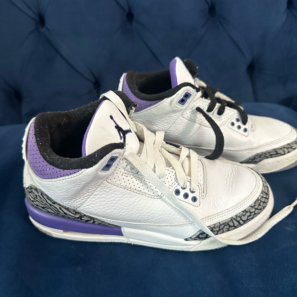 Kids, Jordans size 6.